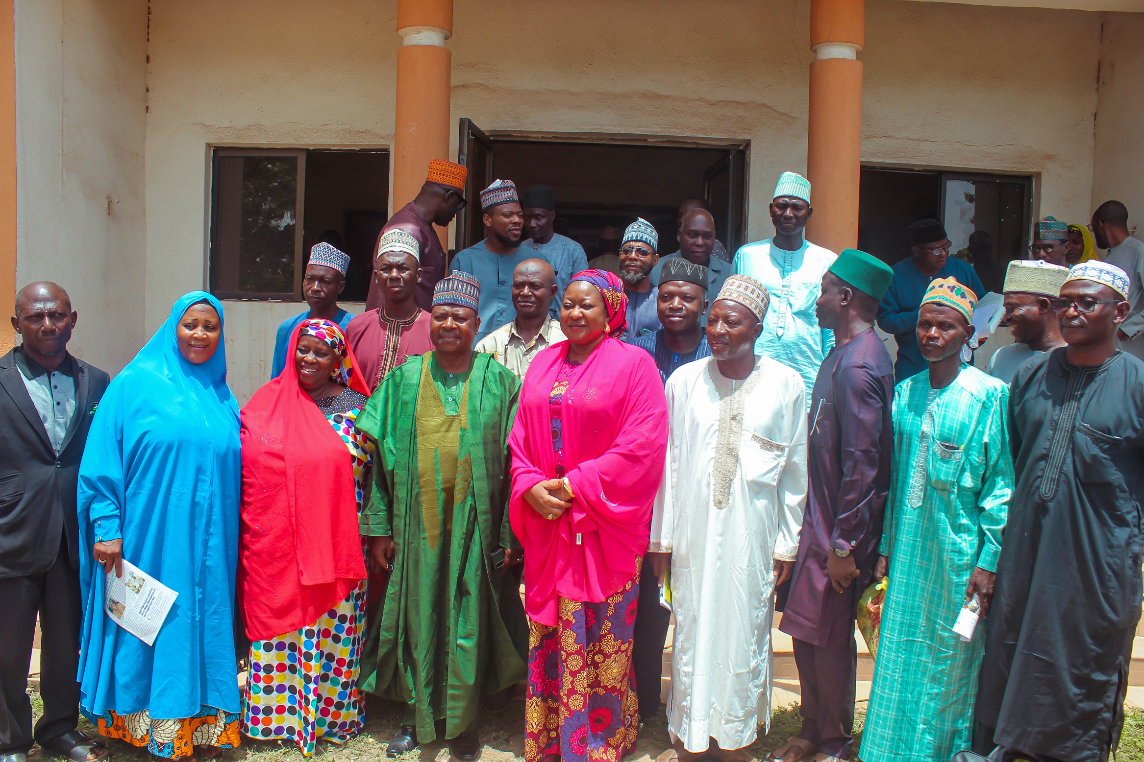 You are currently viewing IBBUL VC Admonishes the Selected Secondary School Science Teachers for CL4STEM in Niger State, Nigeria